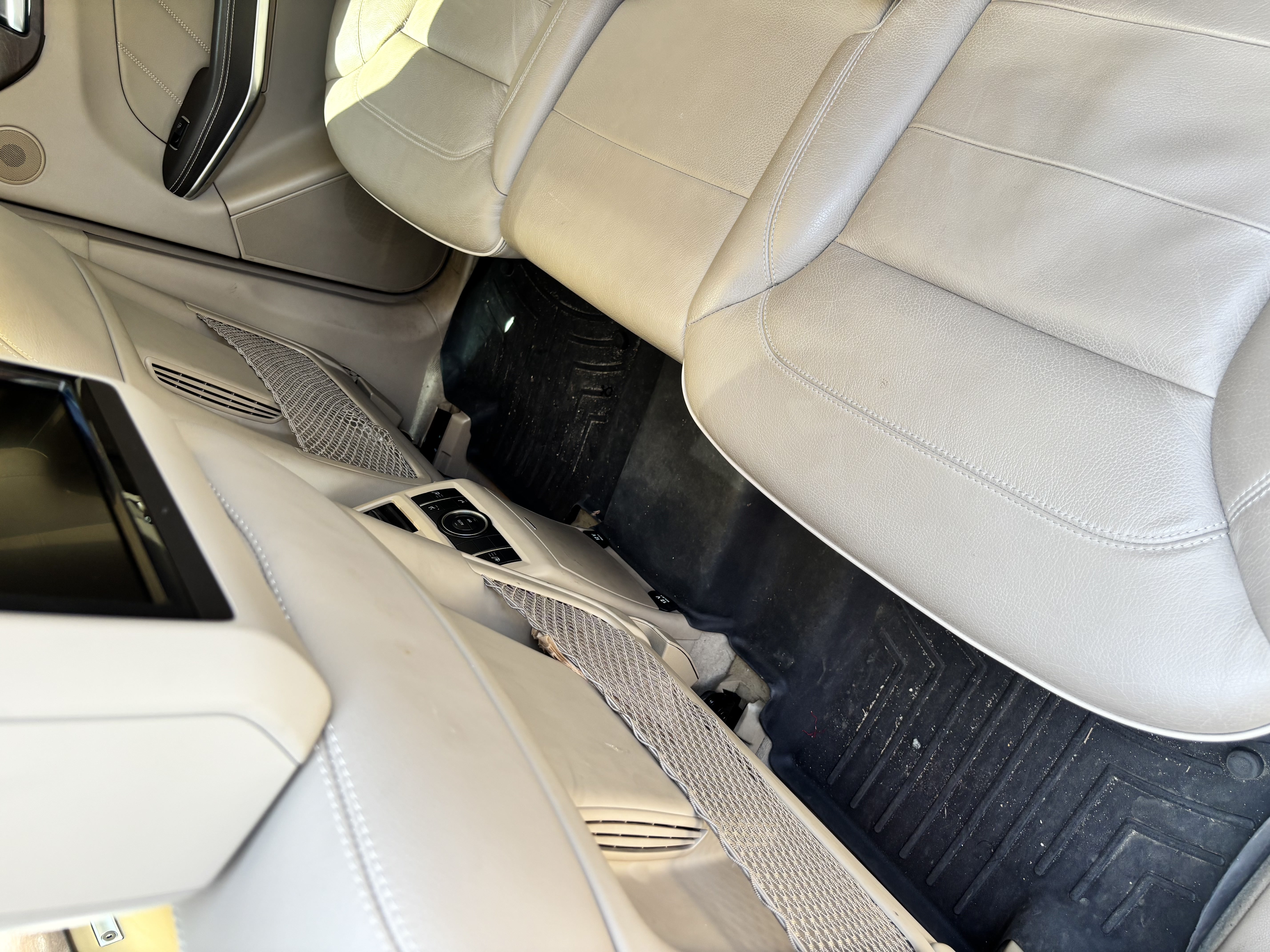 SUV before detailing